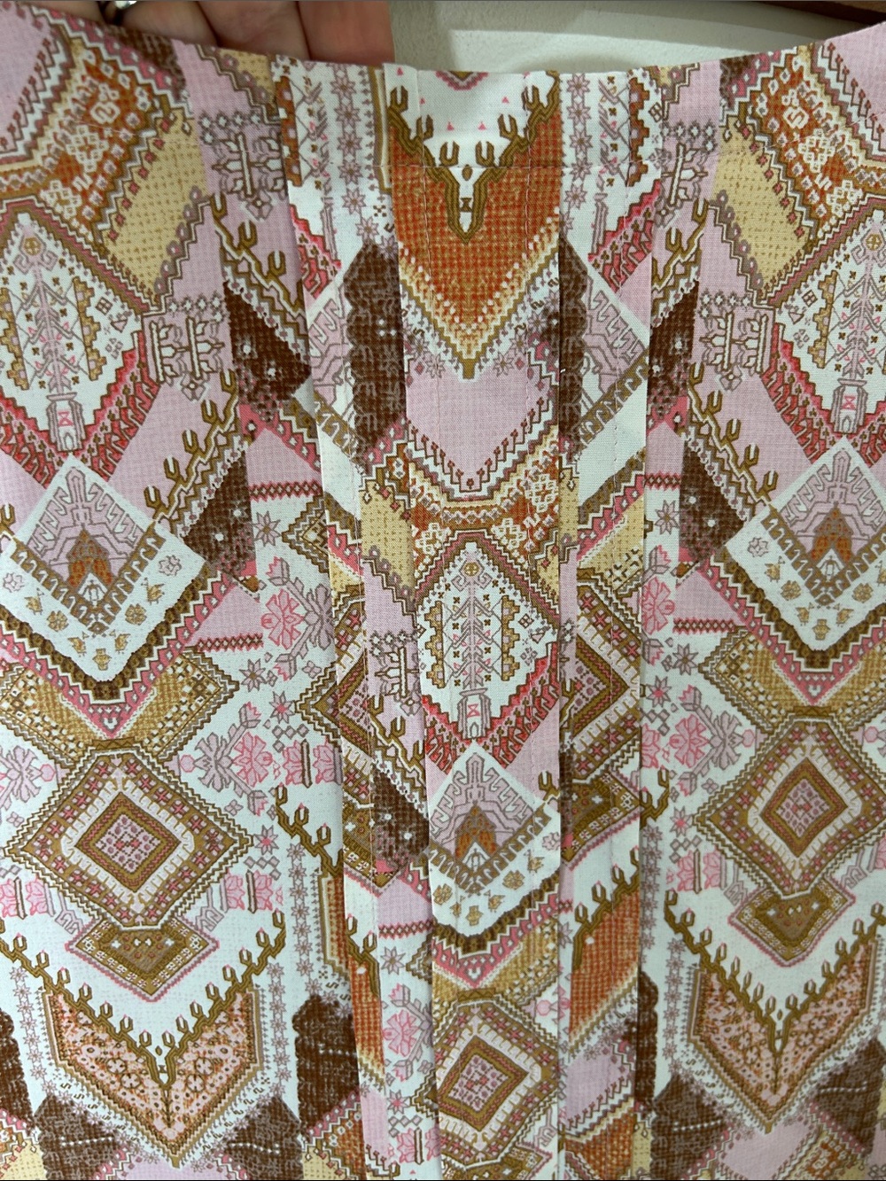 J. JILL Soft Rayon Tribal Boho Pleated Button Down Blouse Size Large - Picture 12 of 14